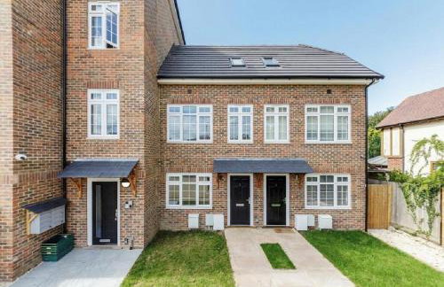 4 Beds Work Housing Near Croydon with Free Parking, High Speed WIFI sleeps up to 9 - Foto 21