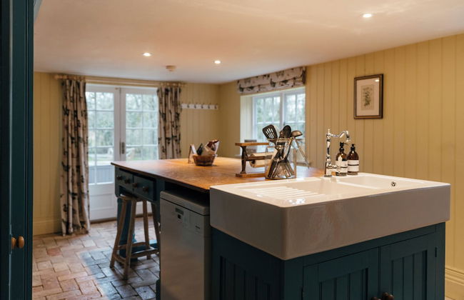 Retreat East - Photo 77