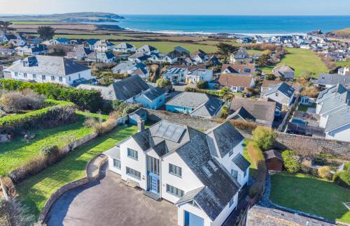 5 Bed in Trevone oc-s30762 - Photo 1