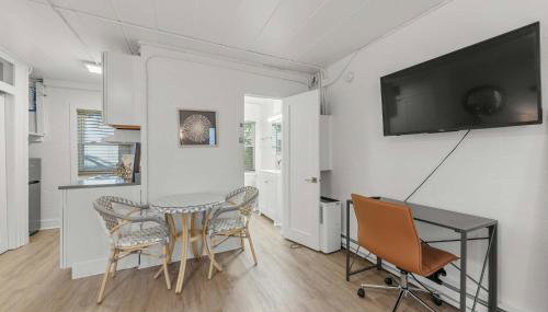 Chic City Retreat 93J For 2 - Foto 3