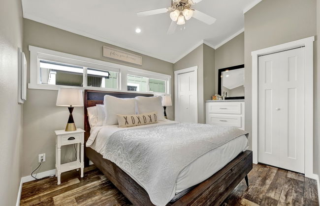 Luxurious Hill Country Retreat With Pool and Firepit! - Photo 3