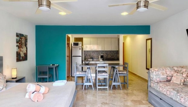 5th Coral Suite by Ixchel - Photo 5, Living area
