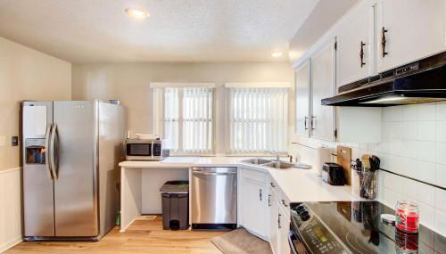 Pleasant Condo - 14 Mi to Dtwn Kansas City - Foto 2