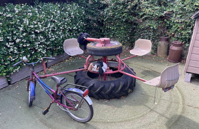 Family Farmhouse With Go-karts - Photo 26