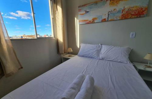 Kitnet303 centro, c linda vista janela, tv smart - Foto 15