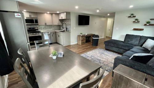 The entire Stephentown Hotel. 28 person occupancy - Foto 3