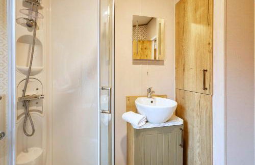 Cherry Lodge with Hot Tub - Foto 44