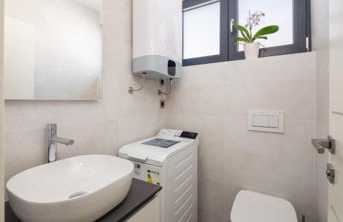 Luxury Apartment Sea - Photo 13