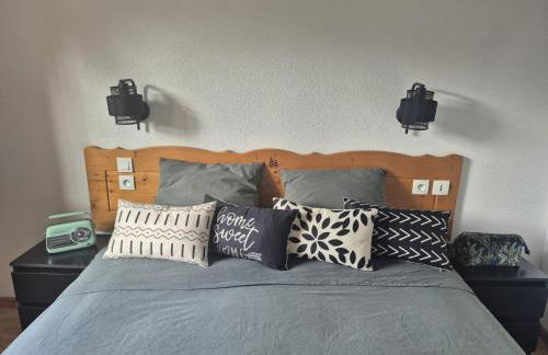 PUY SAINT VINCENT APPARTEMENT T2 BALCON SUPER PANORAMA AVEC PARKING PRIVE COUVERT et PISCINE L'ETE - Foto 30