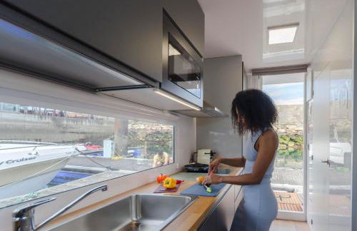 Exclusivas vistas al mar en casa barco, pleno centro, terraza, parking - Foto 16