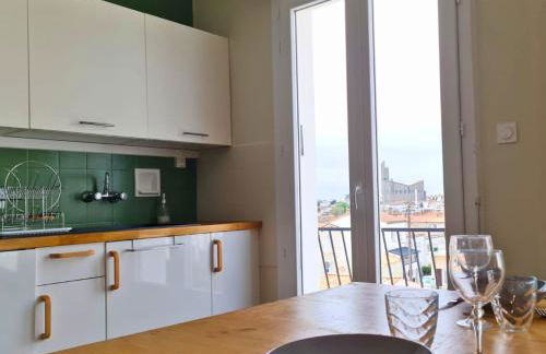 Appartement lumineux proche plage et marché, centre-ville accessible à pied parking gratuit I SWEET HOMES LOCATION - Foto 11