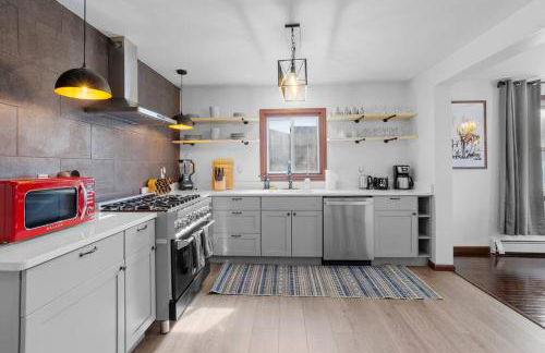 Renovated 5BR 2BA AC Quiet Retreat Home - Foto 42