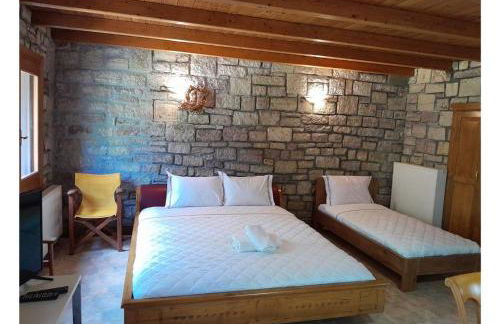 Tsarouxi village 2 - Photo 1