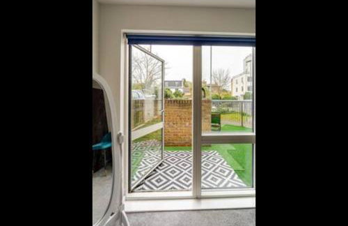 The Nest of Forest Hill - Photo 21