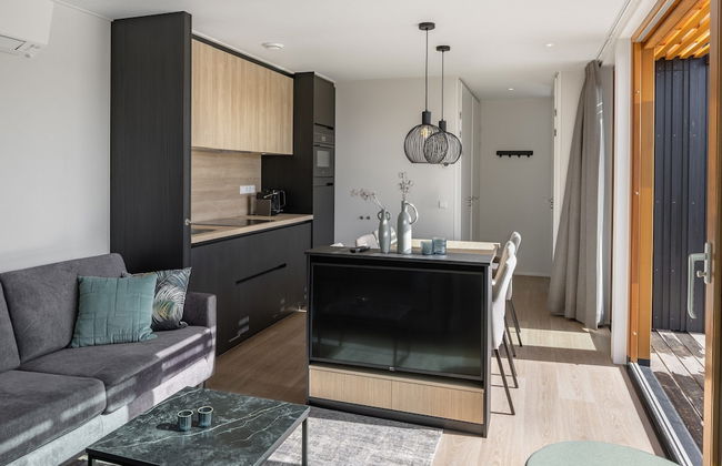 Lodge Near Brouwersdam & North Sea Beach - Photo 8