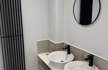 Month Stays Central 3 bed Three Bedroom House by Brookland Stays Serviced Accommodation & Short Lets in Preston with Free WiFi - Foto 13