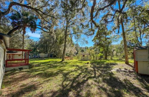 Forest Hideaway • Screened Porch • Grill - Foto 50
