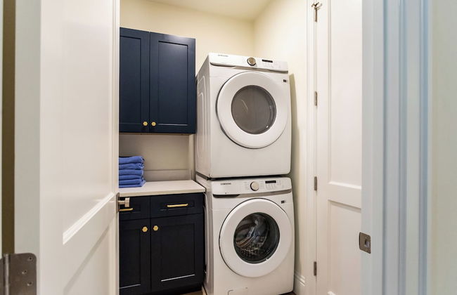 Tuscan Vacation Rental. Stylish 3-Bedroom Getaway Near Vanderbilt Beach Enjoy a Private Pool, Spacious Layout, and Modern Comforts Perfect for Families, Groups, and Pet-Friendly Stays - Foto 17