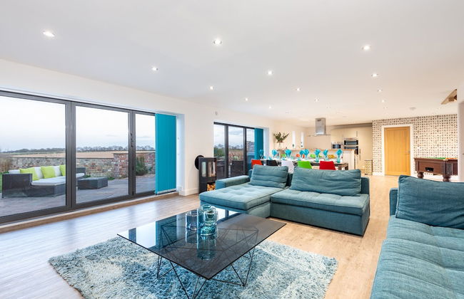 Lincoln 4-beds, Sleeps 13, Hot Tub & Pet Friendly - Foto 18