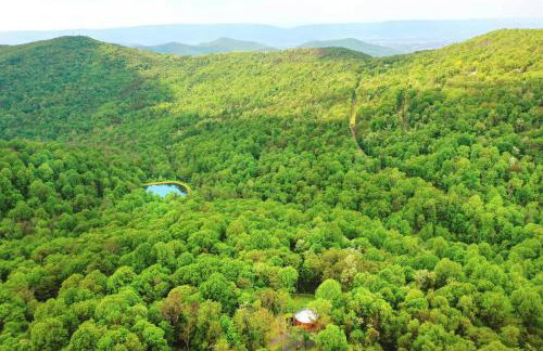 Shenandoah Yurt: Hot Tub~Wood Stove~WiFi~EVcharger - Foto 46