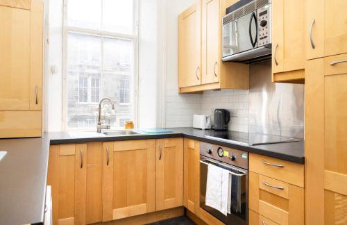 Charming 1-Bedroom Edinburgh City Getaway - Foto 28