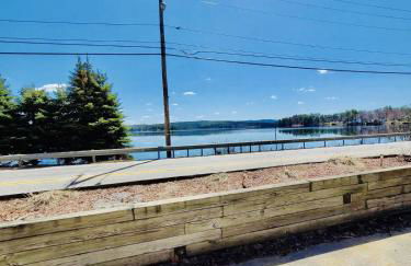Lake Winnisquam 1 Bedroom Condo with Lake Views - Foto 1