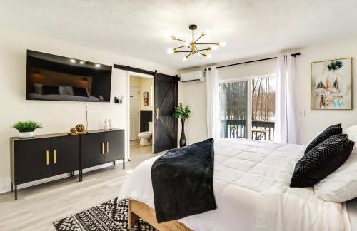 9 Mi to Camelback! Home with Hot Tub and Fire Pit - Foto 9