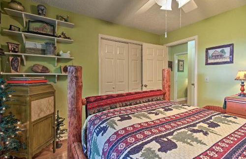 Waterfront Midway Home with Sunroom and Large Yard - Foto 17