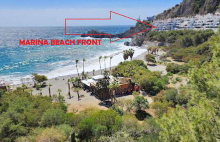 MARINA BEACH FRONT - Photo 2