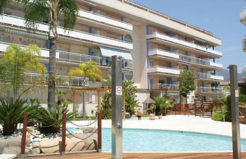 Apartamento con parking y piscina comunitaria AV-42 - Foto 20