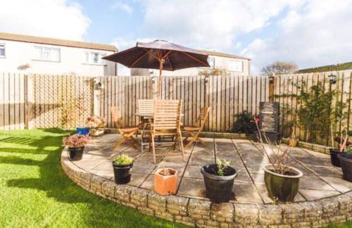 Family Home with Sauna & Garden - Foto 35