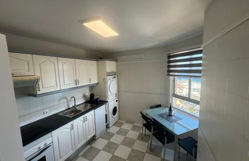 Un lujoso duplex en Radazul en primera linea de playa y con parking propio - Foto 18