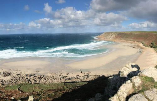 Sennen Cove, The Hedgerows, near 14 beaches, - Photo 23