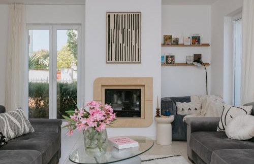 Villa Oleander by Domus Mirus - Rooftop Cinema & Pool & 6min Walk to Beach - Photo 21