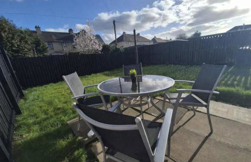 Spotless 2BR Flat with Parking, Garden, Wifi, Netflix, Sleeps 6 - Foto 29