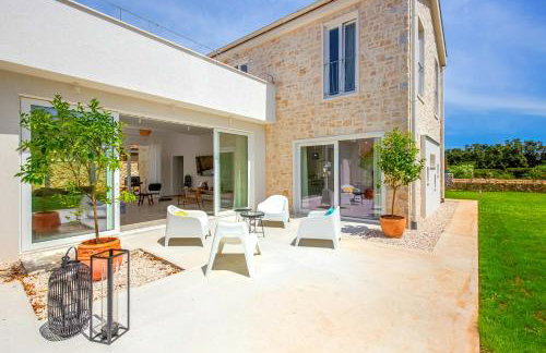 Villa Vela Muline - 8 plus 2 guests - heated pool - Photo 7