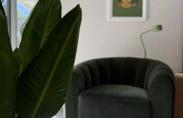 Aerhaus - Mid-Century Oasis - Foto 61