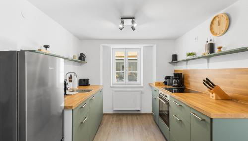 Ferienwohnung Goltan - Zentral - Küche - WIFI - Foto 5