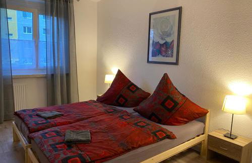 80 qm drei Schlafzimmer und Wohnzimmer Apartment - Foto 1
