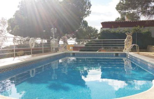 Cozy Home In Blanes With House Sea View - Photo 10