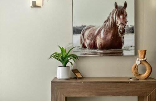 Luxury Downtown Loft Getaway with Gym, Pool, Game room - Foto 13