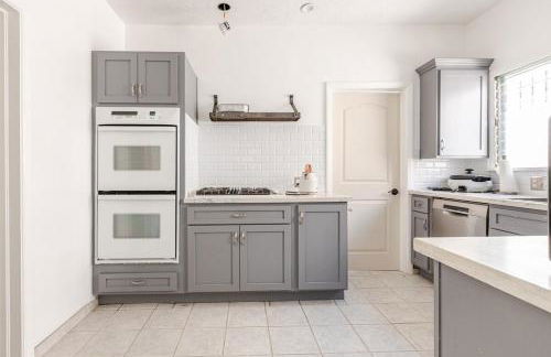 Cozy 3-Bedroom Home in K-town Los Angeles - Foto 16