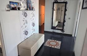 Möblierte Wohnung mit Panoramablick auf Köln - Foto 3