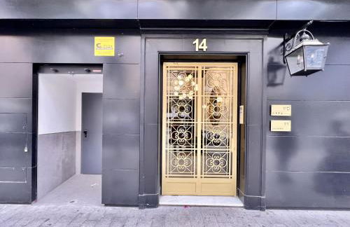 Premium Penthouse Seasonal Rental - Photo 45