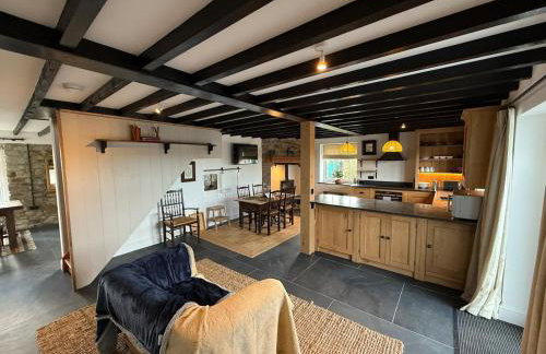 Luxury Cornish House next to Cliffs & Surf Beaches - Photo 68