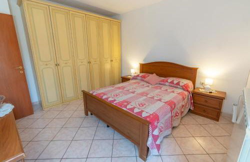 House of Camellias - Ground Floor with Garden - Foto 30