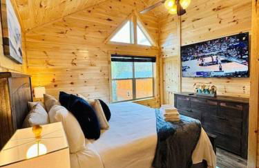 New! Indoor Pool/PS 5/Hot tub/Parkway - Foto 50