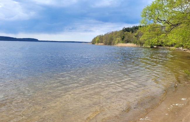 House With Private Beach by the Lake, Whirlpool - Foto 27