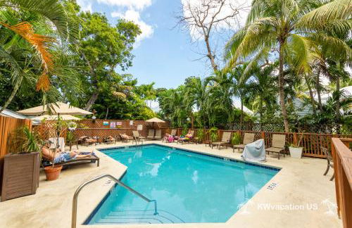 The Island Suite at KW Vacation - Photo 23