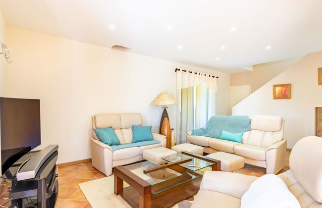 3 bedroom House in Bormes-les-Mimosas with private pool and garden - Photo 6